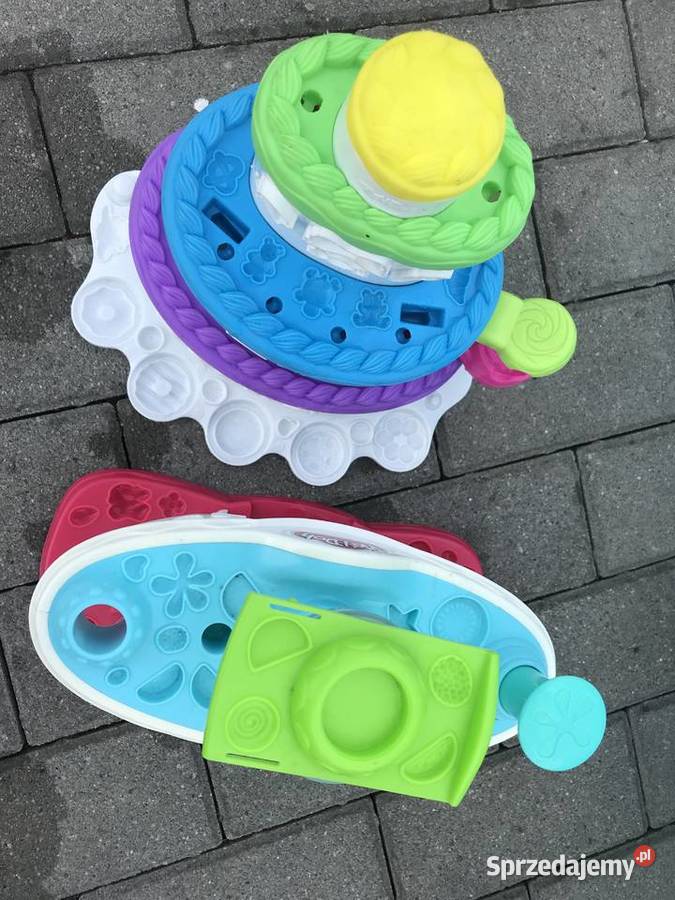 Tort urodzinowy PlayDohMaszyna do lodów PlayDoh Mattel
