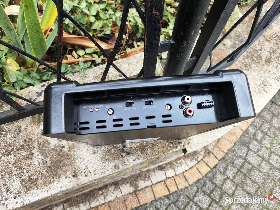 Wzmacniacz samochodowy 2 kanałowy Clarion XR2220 Niegowonice