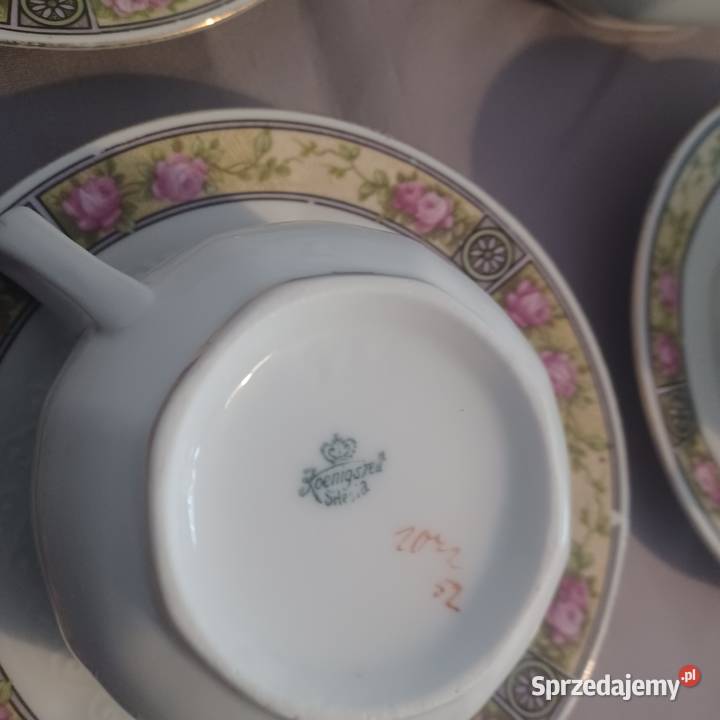Porcelanowy serwis wyprodukowany w fabryce dolnośląskie