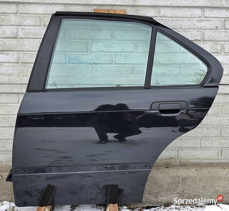 Drzwi tył czarnecosmoschwarz Bmw e36 328i 97