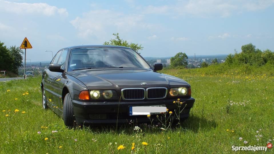 BMW 750i W12 326 LPG stan Zawiercie