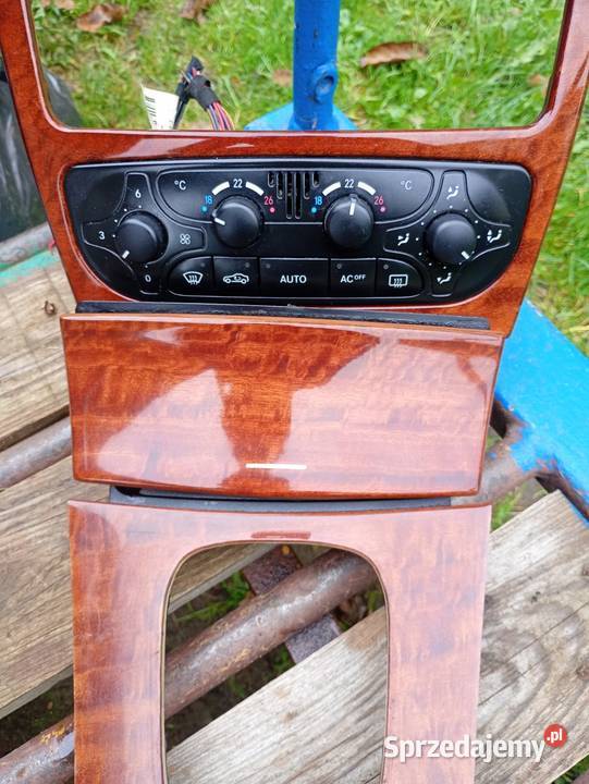 Mercedes w 203 dekory drewnianepanel Rok produkcji 2001 Kielce