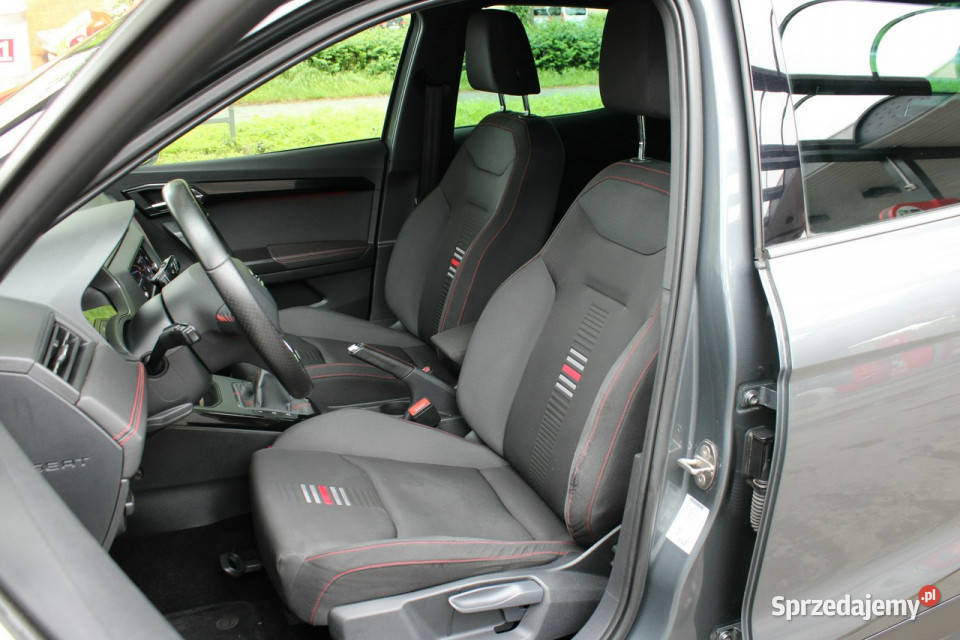 Seat Arona FRBezwypadkowy bogata wersja garażowany Gliwice sprzedam