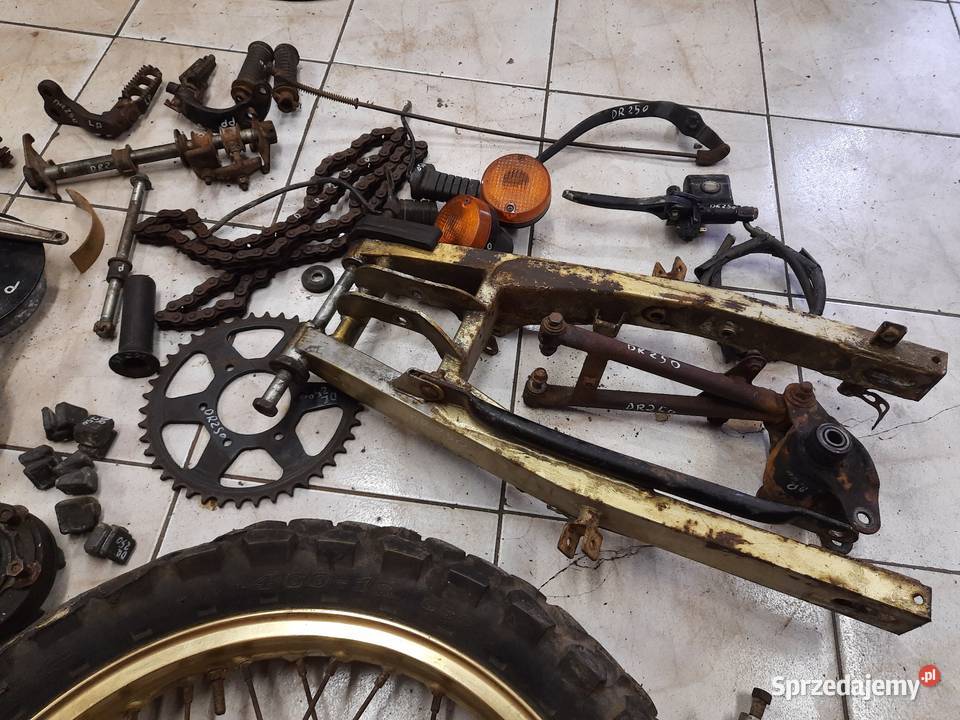 Suzuki DR 250 części koło bak wahacz amor oś Pozostałe Jelenia Góra sprzedam