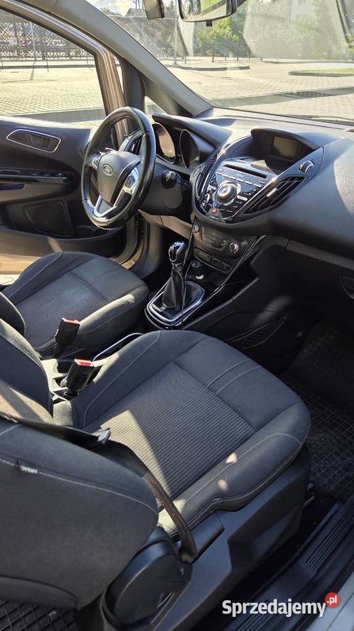 Ford B Stan Pierwszy właściciel w Kraju Rok produkcji 2012
