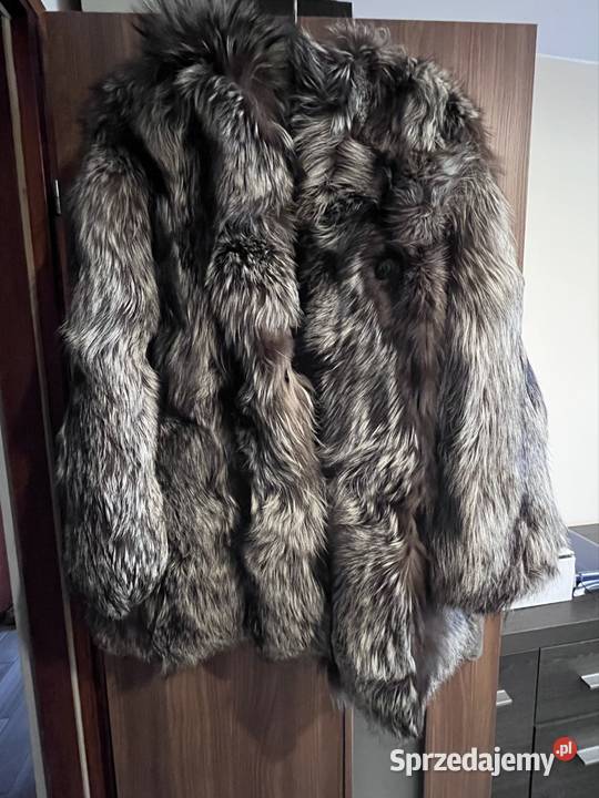 Futro ze Srebrnego Lisa Moda i Styl Dąbrowa Górnicza