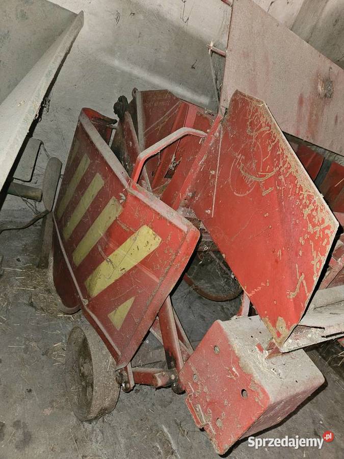 prasa do siana zabytkowa uszkodzony Nowe Budkowice