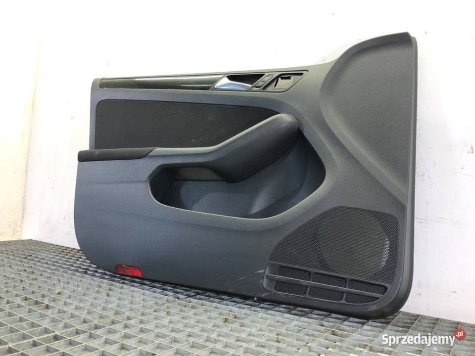 BOCZEK DRZWI LEWY PRZÓD VW JETTA IV