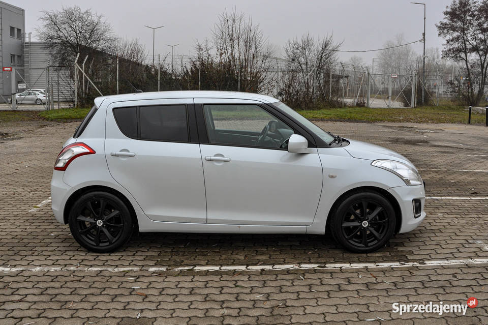 Suzuki Swift 2014 r Bezwypadkowy Lift 107 manualna Suzuki Wrocław