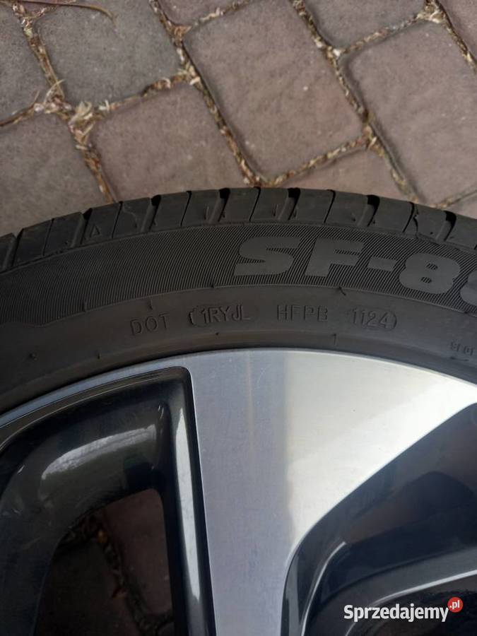 Hyundai Tucson felgi aluminiowe z oponam Sosnowiec sprzedam