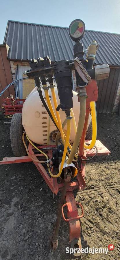 Opryskiwacz ciągany 1000l 12m lubelskie Sobieszczany-Kolonia