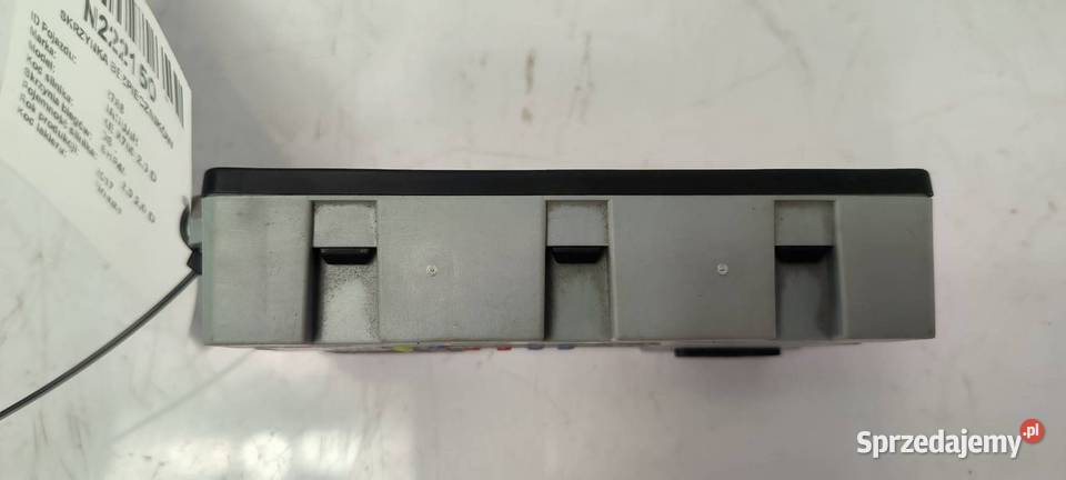 SKRZYNKA BEZPIECZNIKÓW JAGUAR XE X760 20 D Pozostałe Lipno