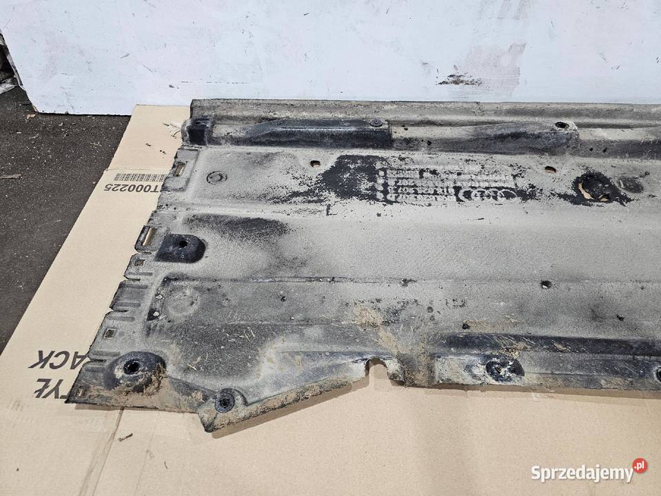 OSŁONA PODWOZIA LEWA AUDI A4 B8 LIFT 8K0825207D Przystajń