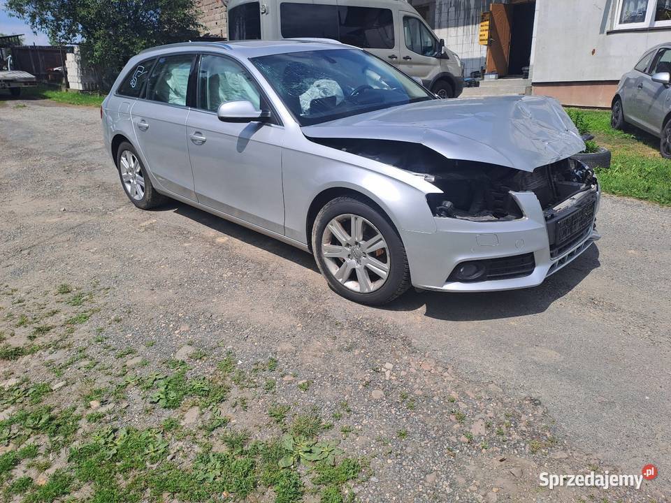 Audi a4b8 18 Benzyna uszkodzone radio Chocznia