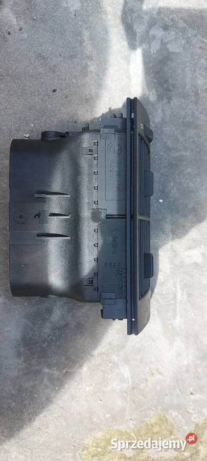 Kratka nawiewu tylna środkowa bmw e39 OE 8391182 świętokrzyskie Starachowice