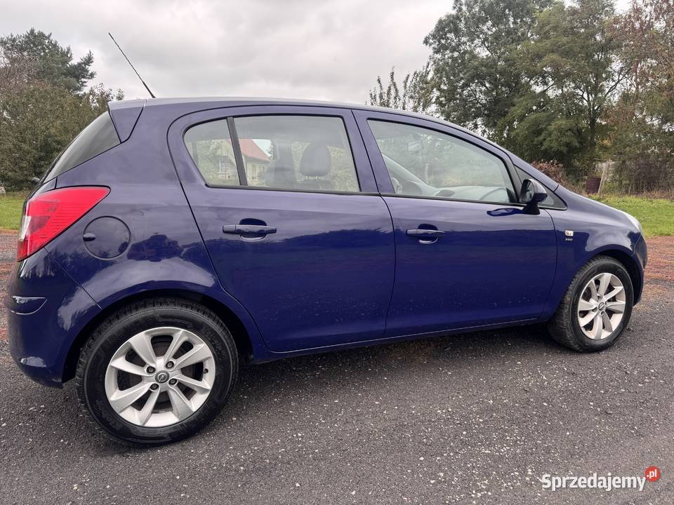 Opel Corsa D 12 benzyna bogate wyposażenie kujawsko-pomorskie Żnin sprzedam