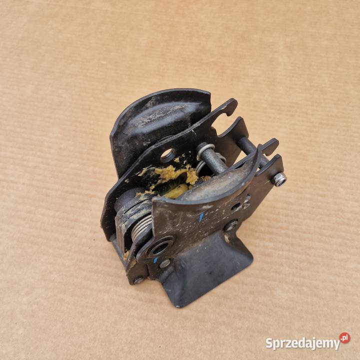 VOLVO FH4 ZAMEK KABINY RYGIEL 22247233 Zamki, wkładki i kluczyki Bieleń