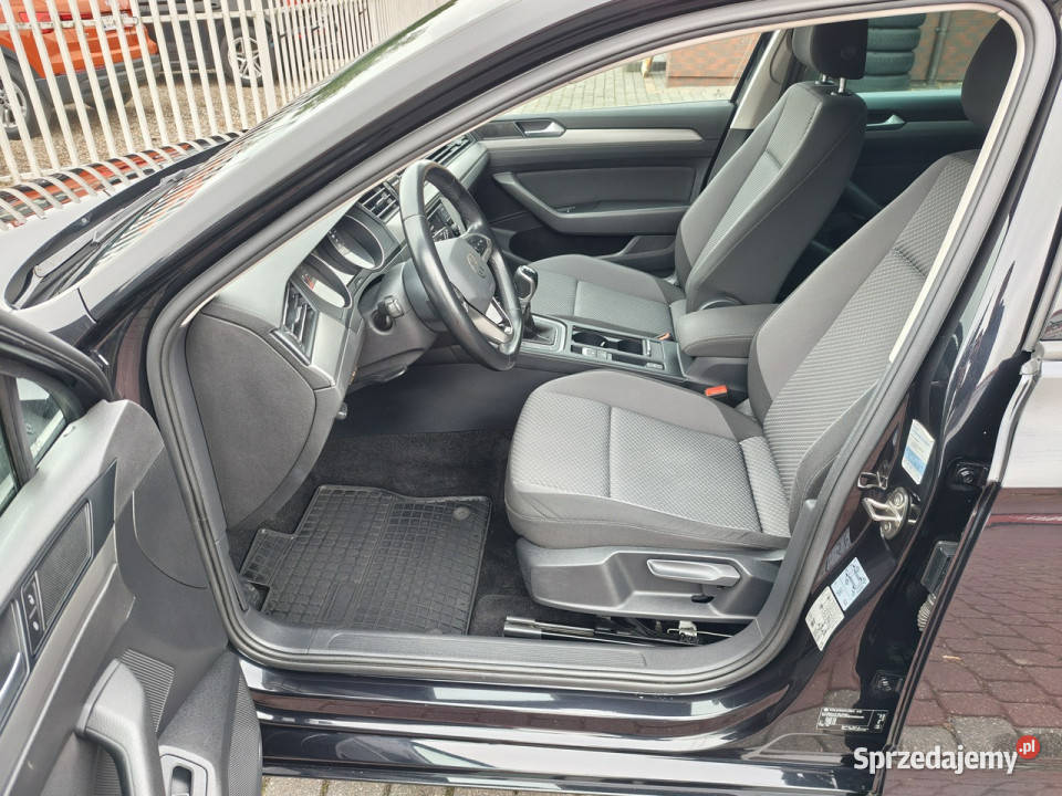Volkswagen Passat Variant 20 TDI 150 Salon Rok produkcji 2021 Passat Nasiegniewo
