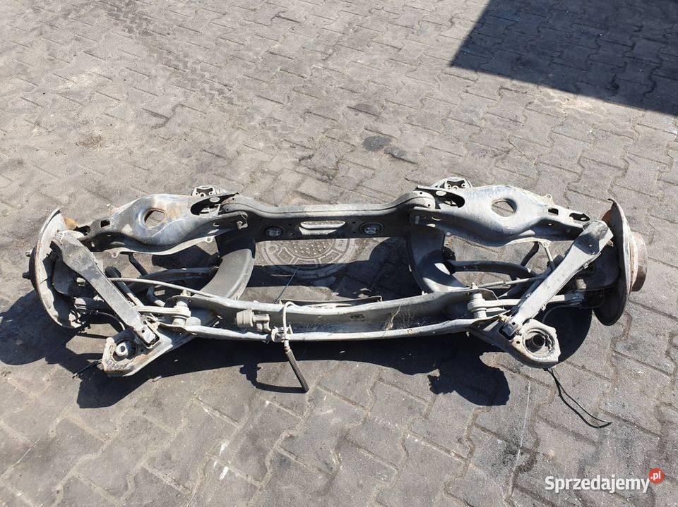 BELKA SANKI TYŁ MERCEDES EKLASA W212 2123507901 Lipno sprzedam