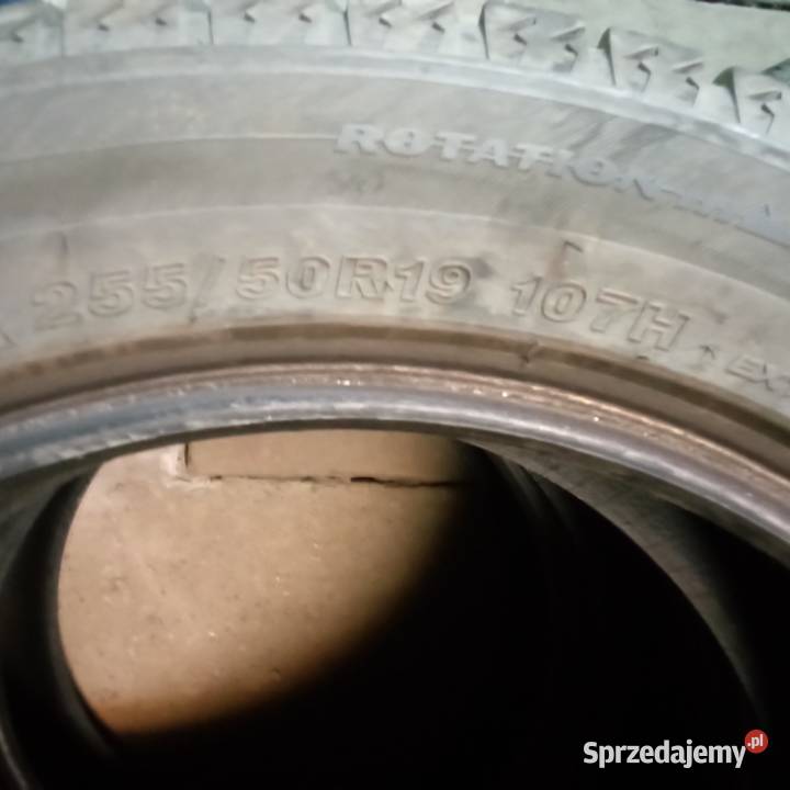 4 opon wielosezonowych 25550R19 bieżnik 6 mm
