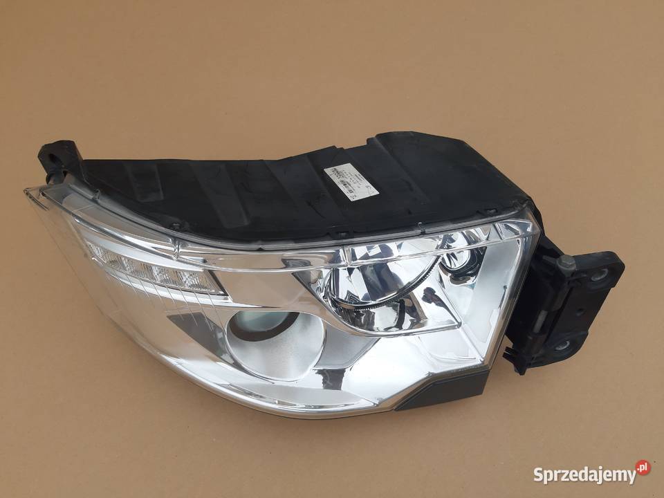 RENAULT RANGE T GAMA REFLEKTOR PRAWY LAMPA PRAWA Bieleń