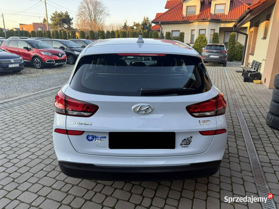 Hyundai i30 14 100 Klima Navi Kamera Koła 1368cm3