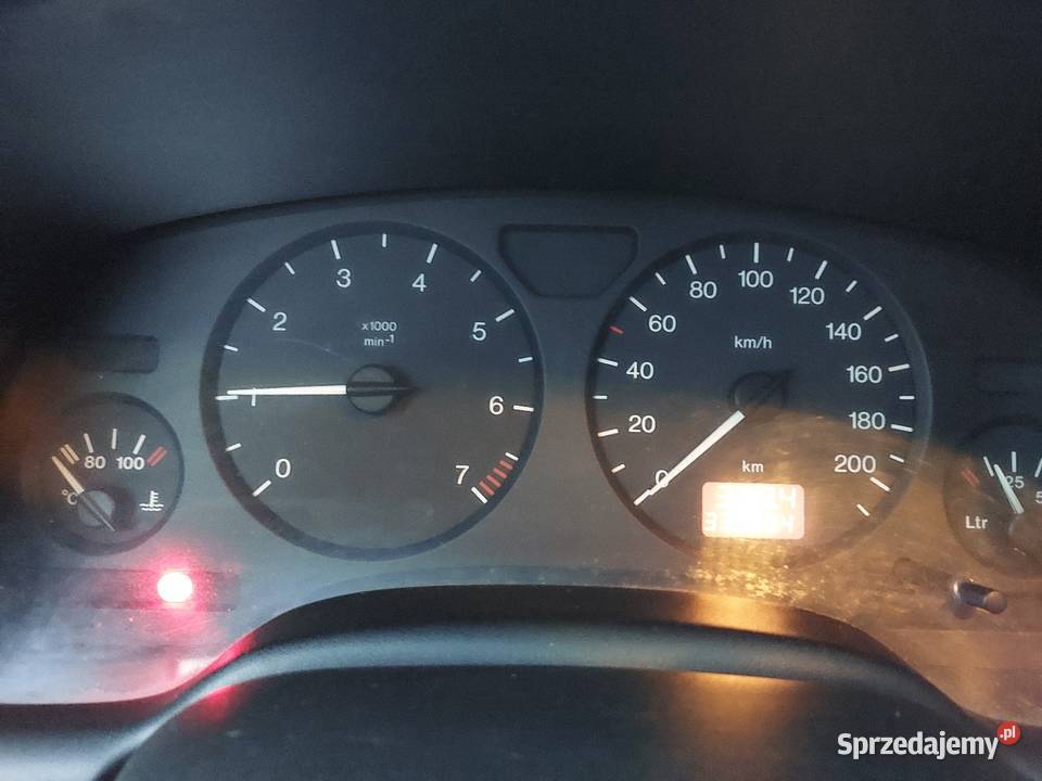 Samochód Mamy Nietuzinkowy wygląd Sleeper Chcesz Rok produkcji 1998