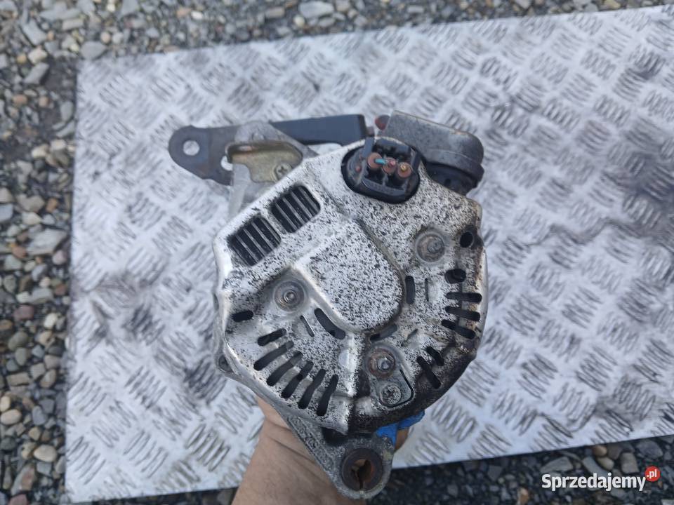 ALTERNATOR 270600J040 DENSO TOYOTA YARIS I małopolskie Radłów sprzedam