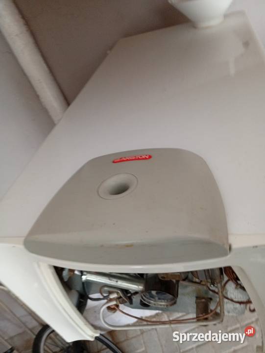 Bojler gazowy prostokątny 40 lariston Lublin