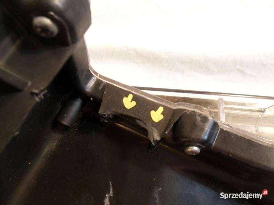 Reflektor Przód strona prawa Toyota CHR I Nowy Tomyśl sprzedam