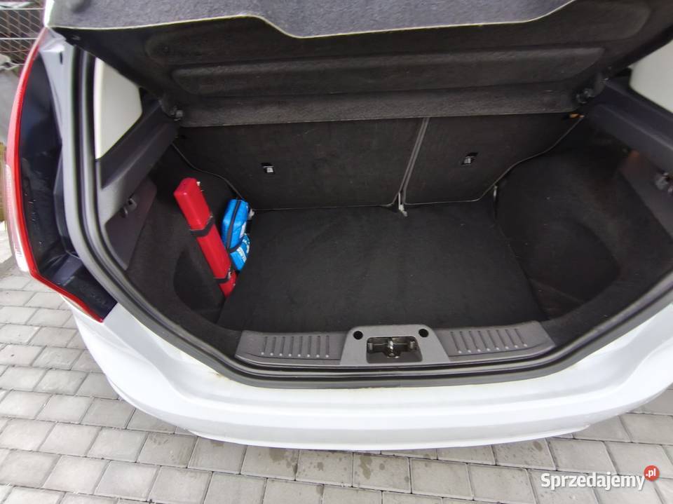 Zarejestrowana opłacona gniazdo USB Drogomyśl