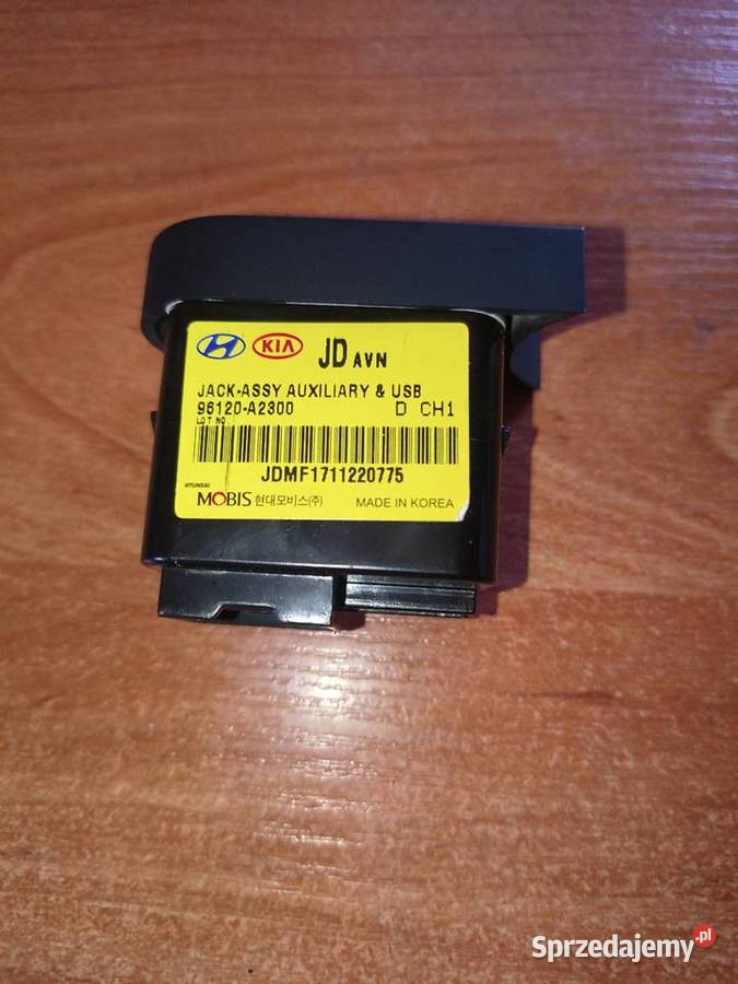 Gniazdo moduł USB AUX Kia Ceed II 96120A2300 osobowe mazowieckie