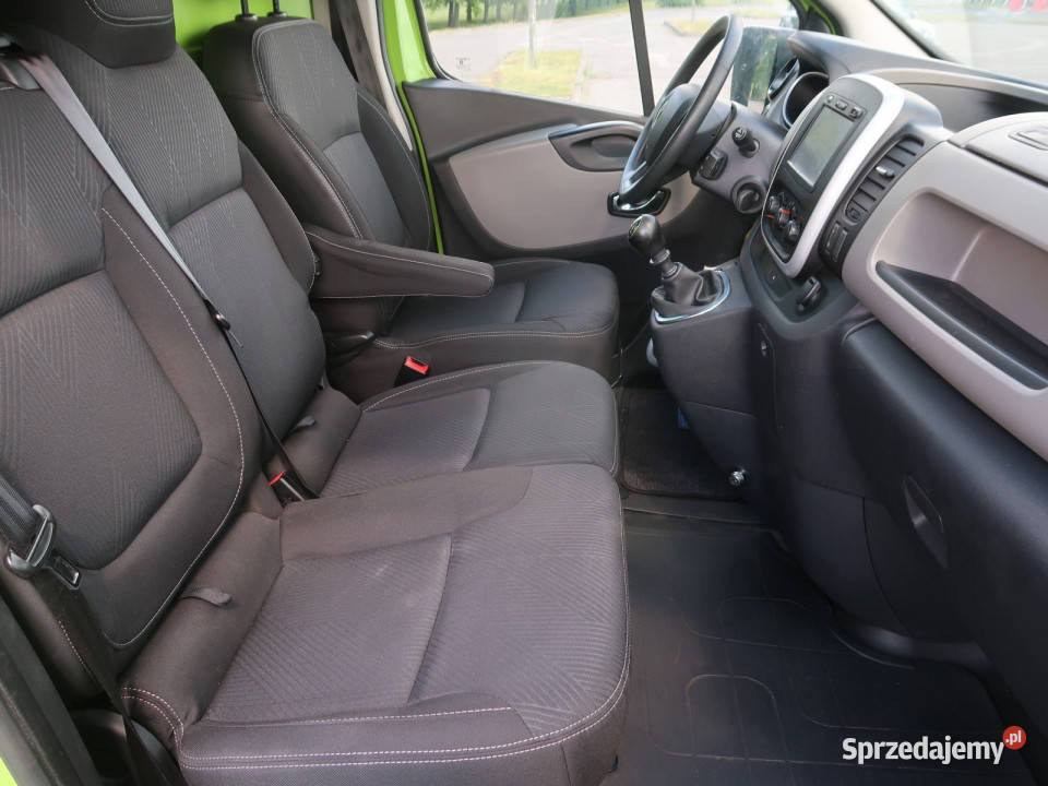 Renault Trafic 16 dCi światła przeciwmgielne Piaseczno
