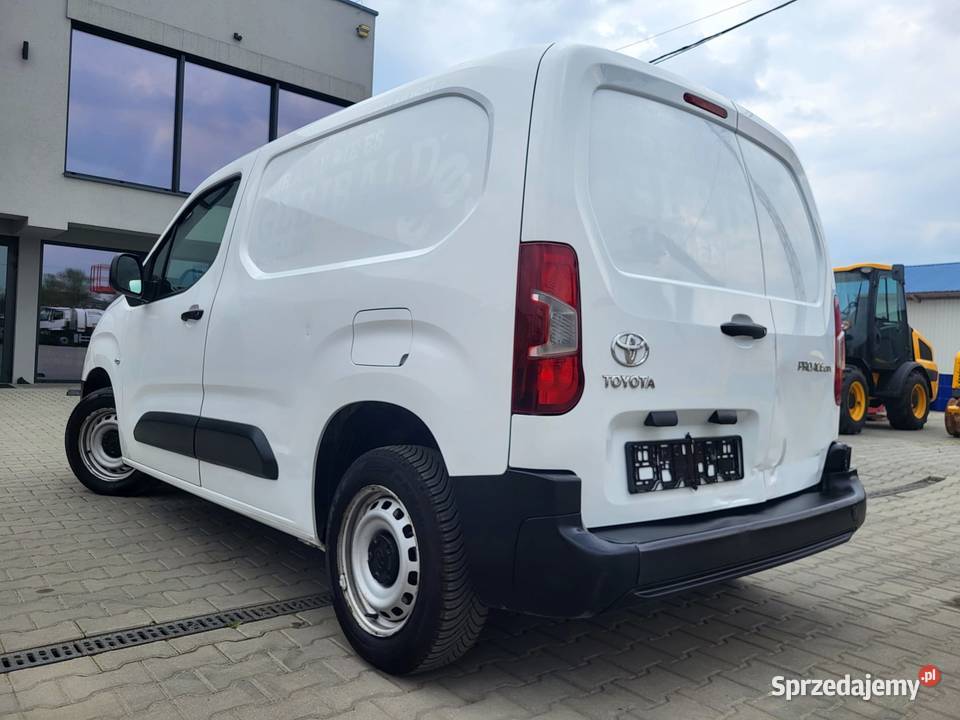Samochód Toyota Proace City biały Dąbrowa Tarnowska