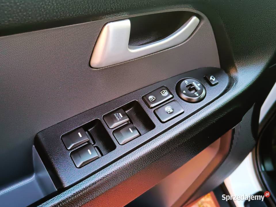 Kia Sportage III 20 CRDI 184 AWD Automat 2000cm3 Starachowice