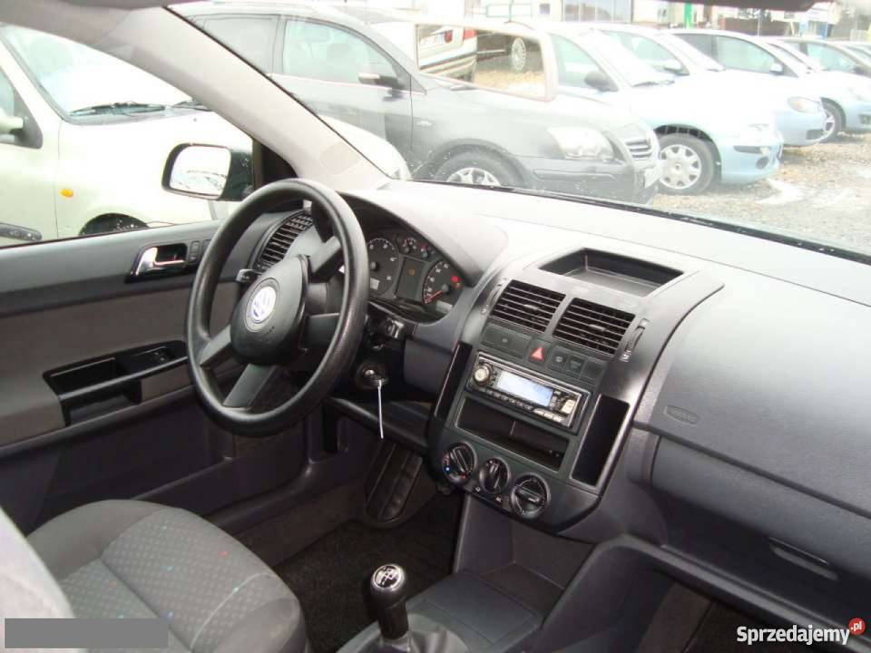 Do sprzedania Volkswagen Polo czarny aluminiowe felgi Lublin