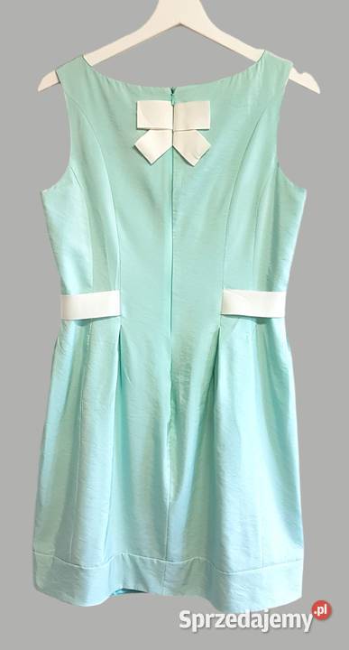 Damska elegancka sukienka miętowa na ramiączkach