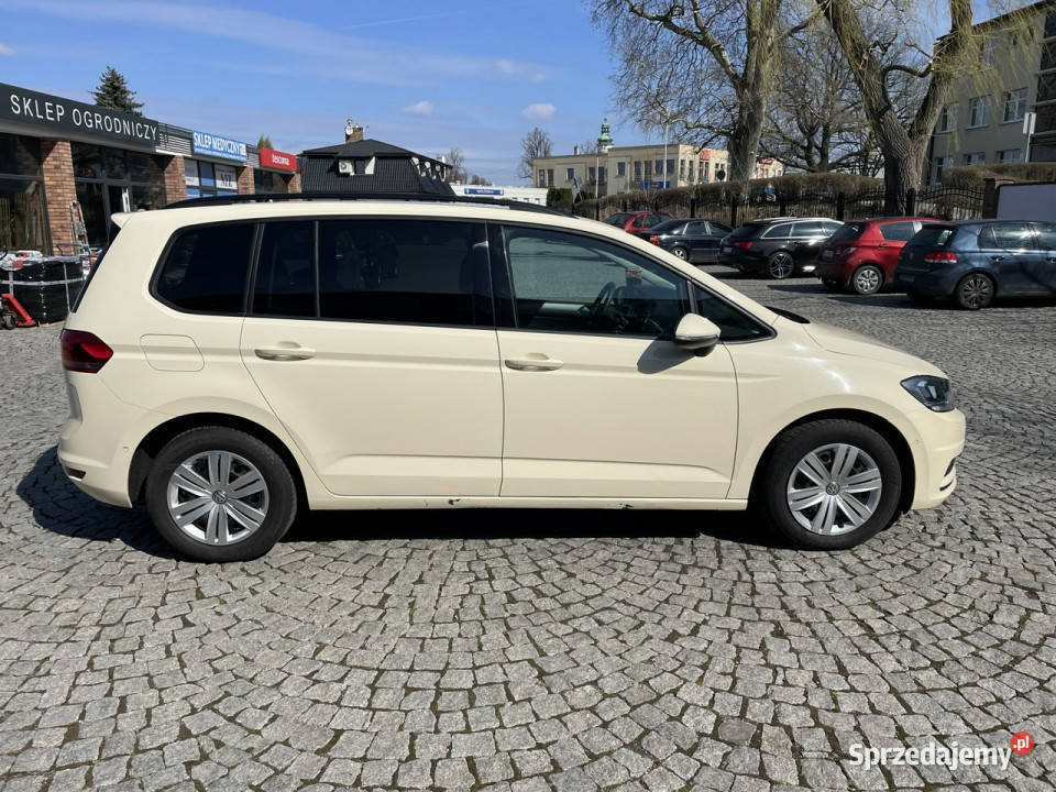 Volkswagen Touran 20 TDI DSG Automat 7osobowy pełny VAT Syców