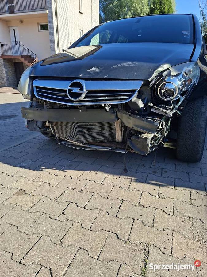 Opel Zafira 18 benzyna niski przebieg automat 7 świętokrzyskie Ostrowiec Świętokrzyski