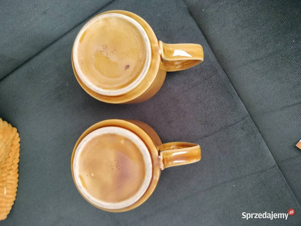 Dwa dzbanki Mirostowice PRL zestaw Pozostałe zachodniopomorskie Choszczno sprzedam