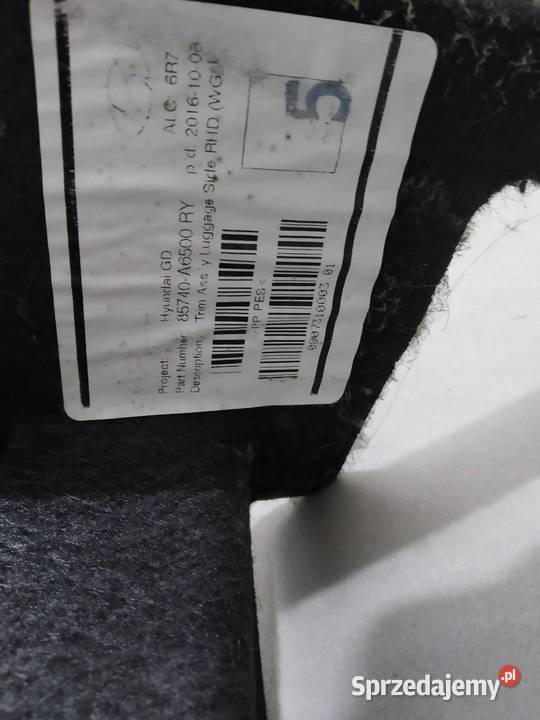 TAPICERKA BOCZEK BAGAŻNIKA PRAWY LEWY TYŁ KPL świętokrzyskie