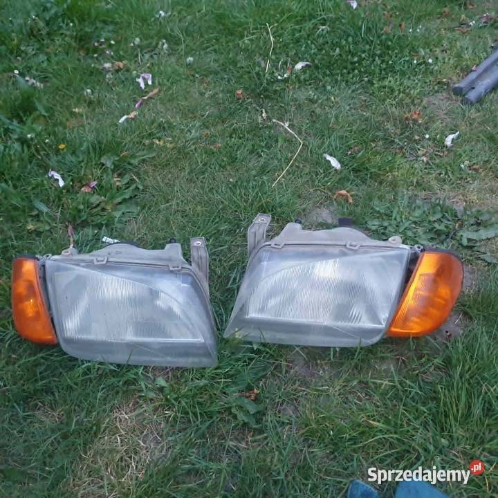 Lampa przednia reflektor prawy lewy lewa Suzuki Kraków sprzedam