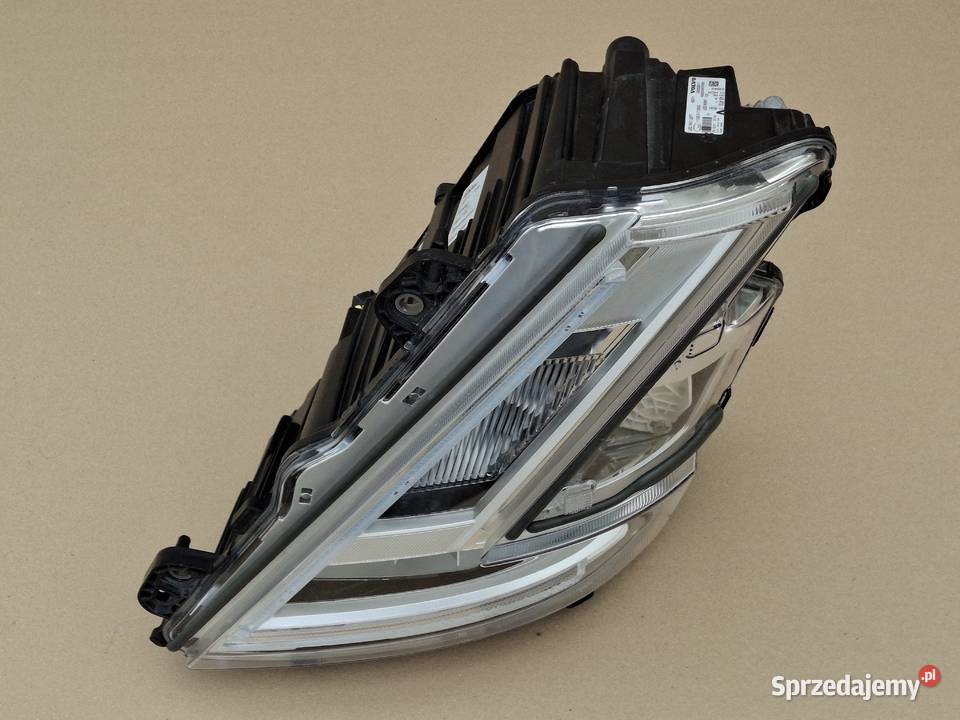 VOLVO FH5 FH 5 REFLEKTOR LEWY FULL LED LAMPA lubuskie Bieleń sprzedam