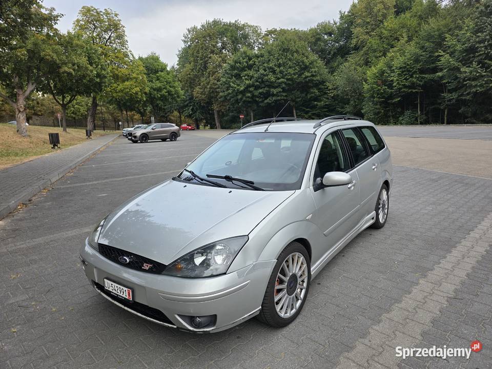 Ford Focus ST170 kombi 20 benzyna ze Szwajcarii Kalwaria Zebrzydowska