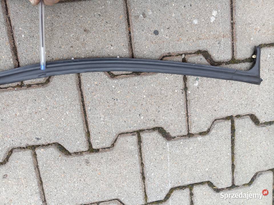 Skoda Octavia ii USZCZELKA DRZWI ZEWNĘTRZNA LEWY osobowe Krosno
