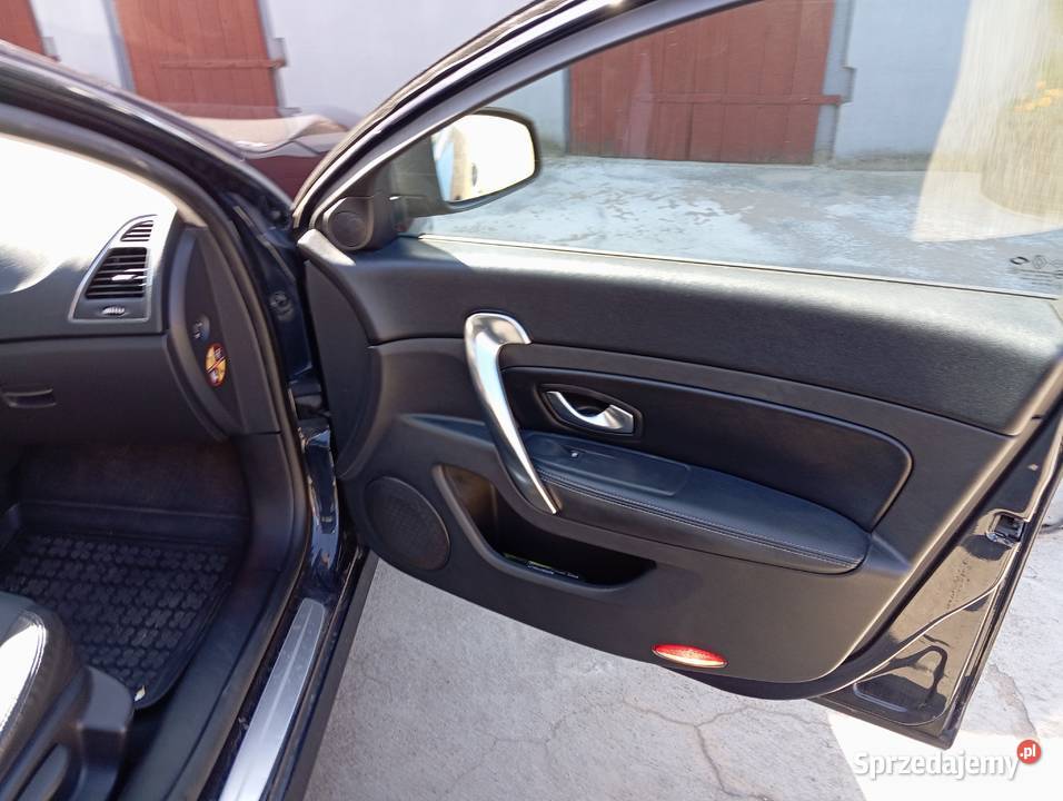 Renault latitude Rok produkcji 2011 Skrzynki sprzedam