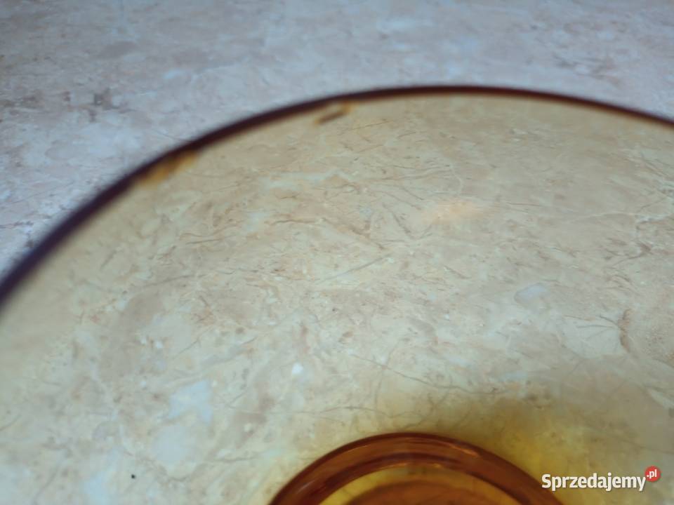 Miseczki z miodowego szkła