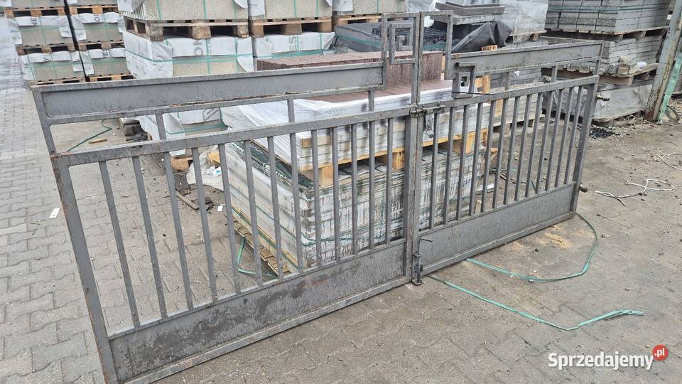 Brama dwuskrzydłowa Bramy