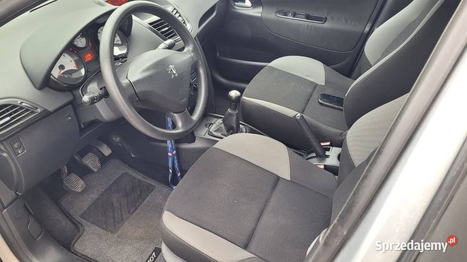 Peugeot 207 14 benzyna 1360cm3 Wicko