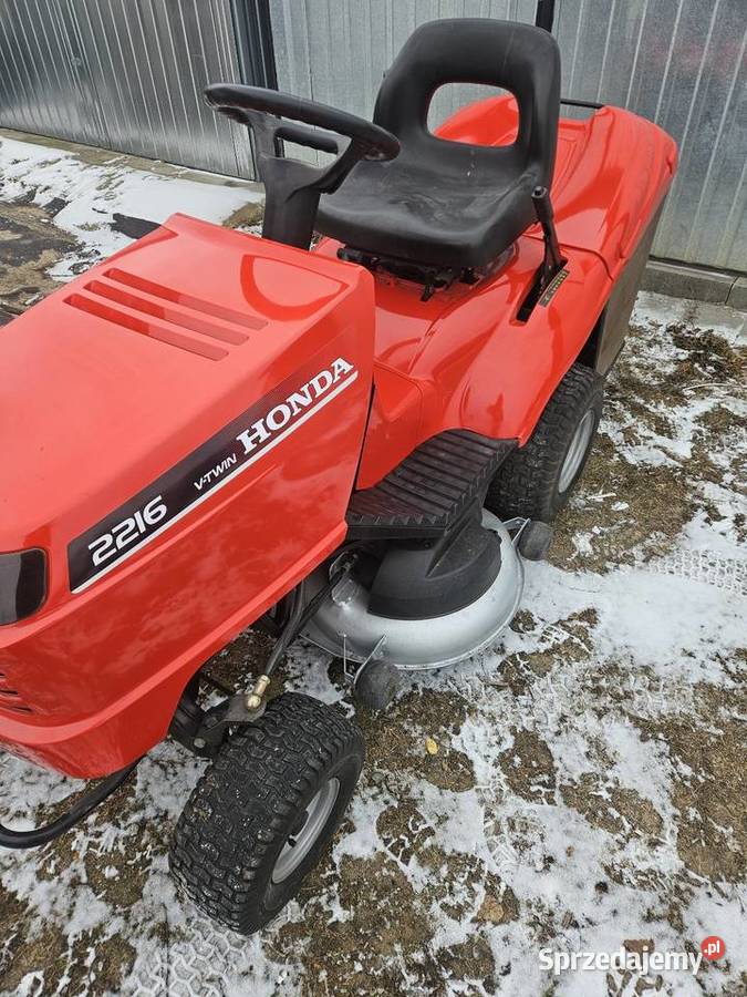 Traktorek Honda 2216 V Twin